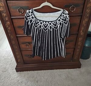Asymmetrical Black and White Short Sleeve Blouse